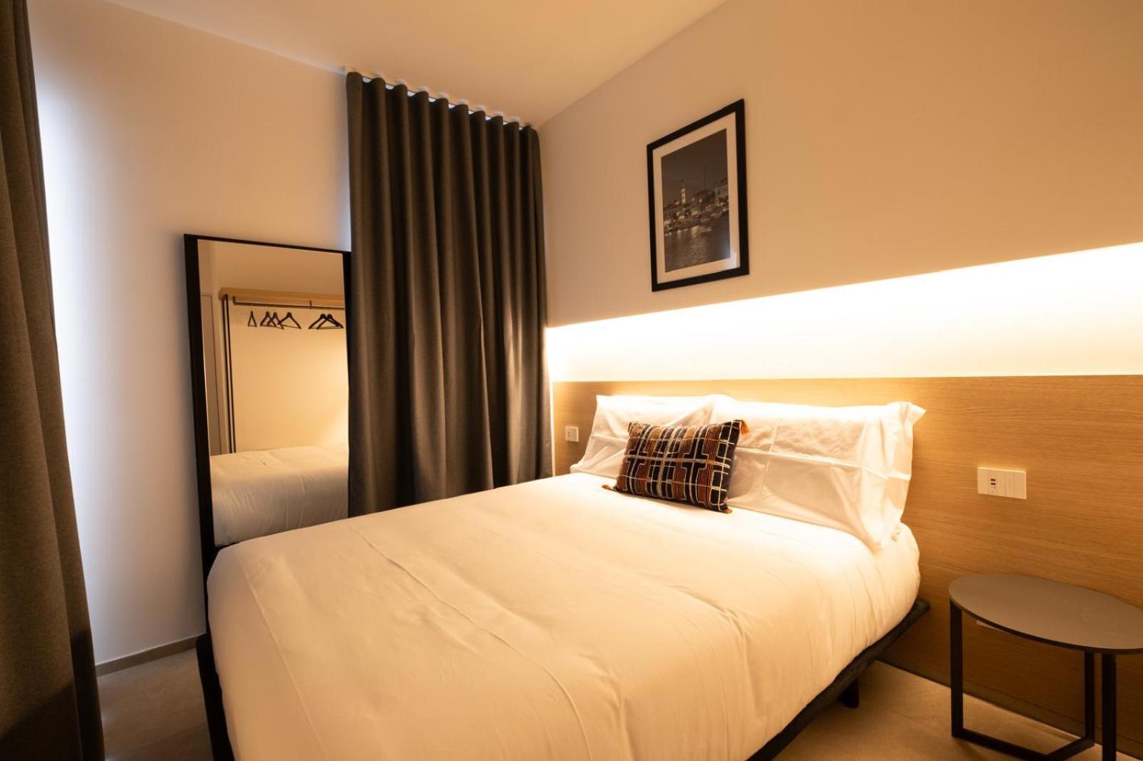 Riviera Apulian Rooms Bari Bagian luar foto