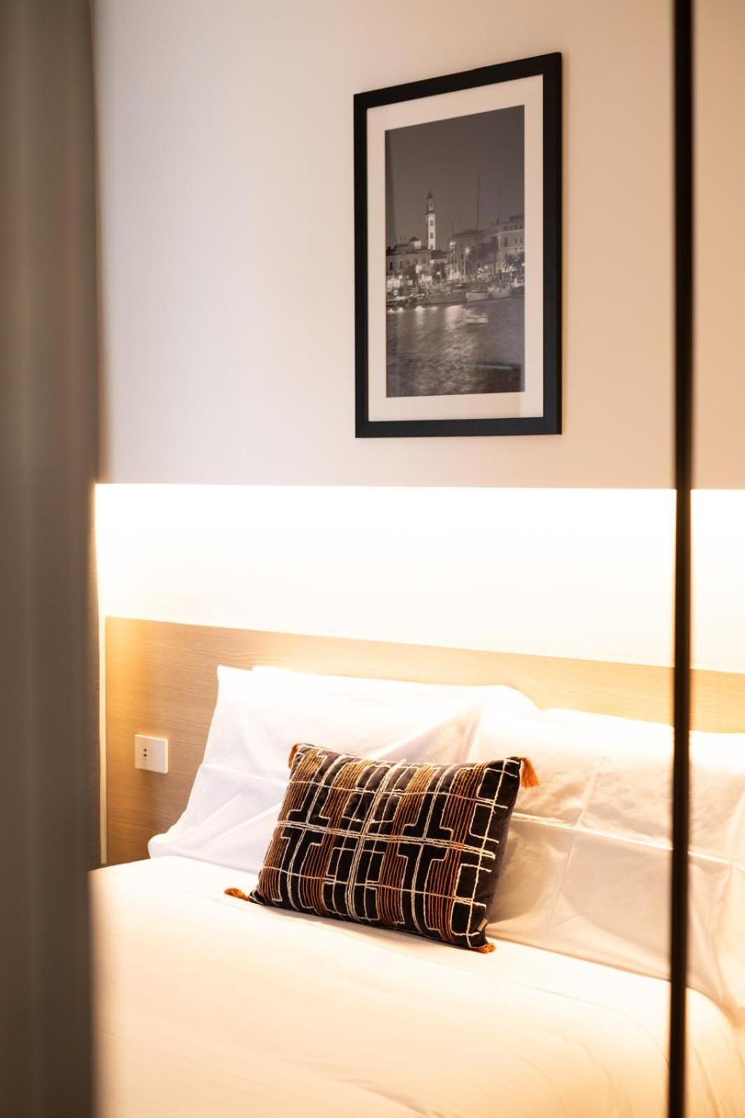Riviera Apulian Rooms Bari Bagian luar foto