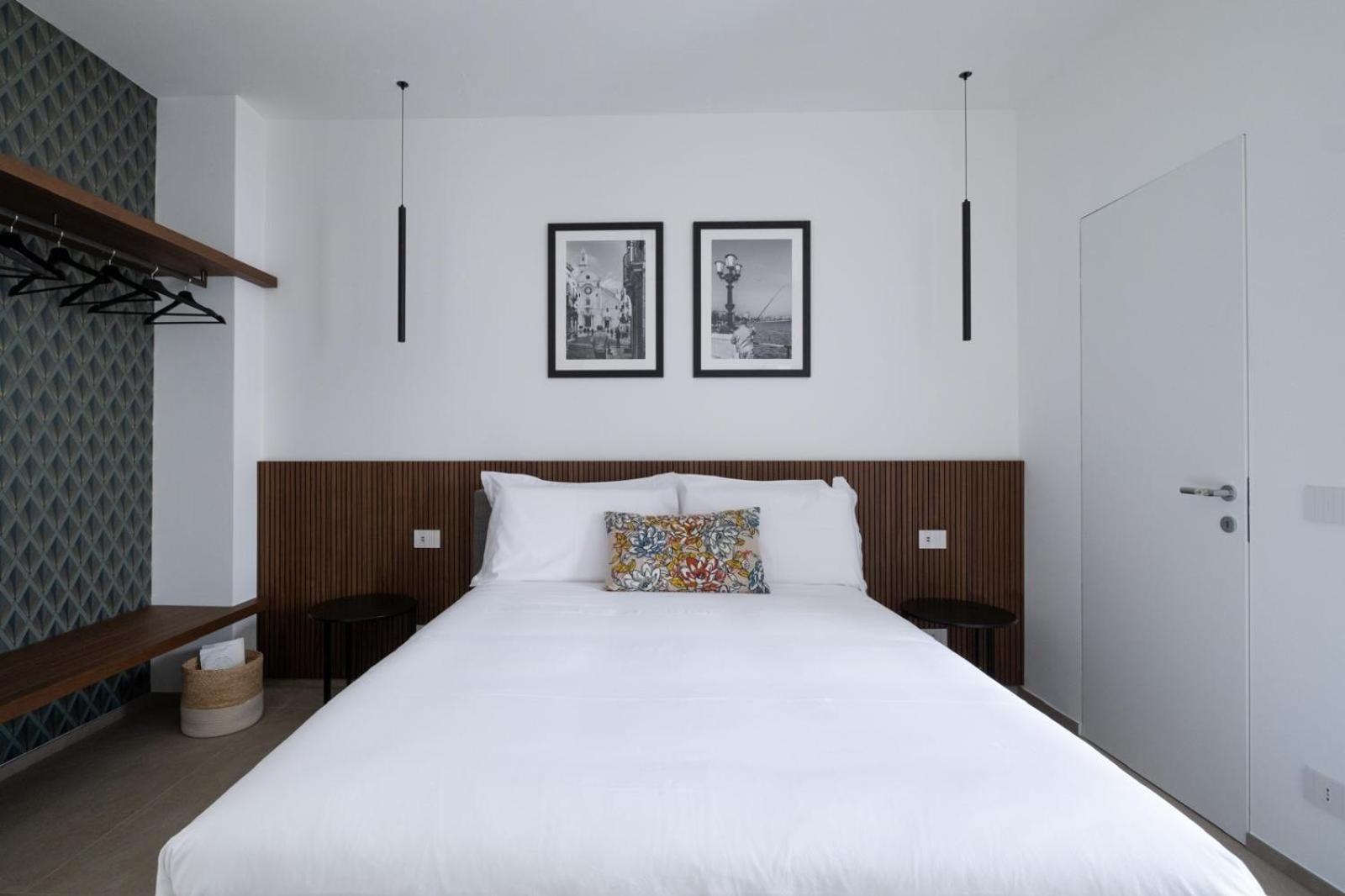 Riviera Apulian Rooms Bari Bagian luar foto