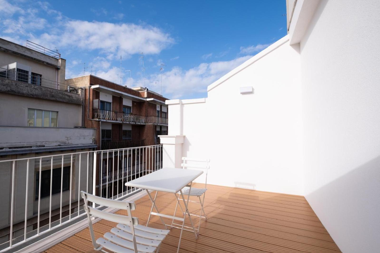 Riviera Apulian Rooms Bari Bagian luar foto