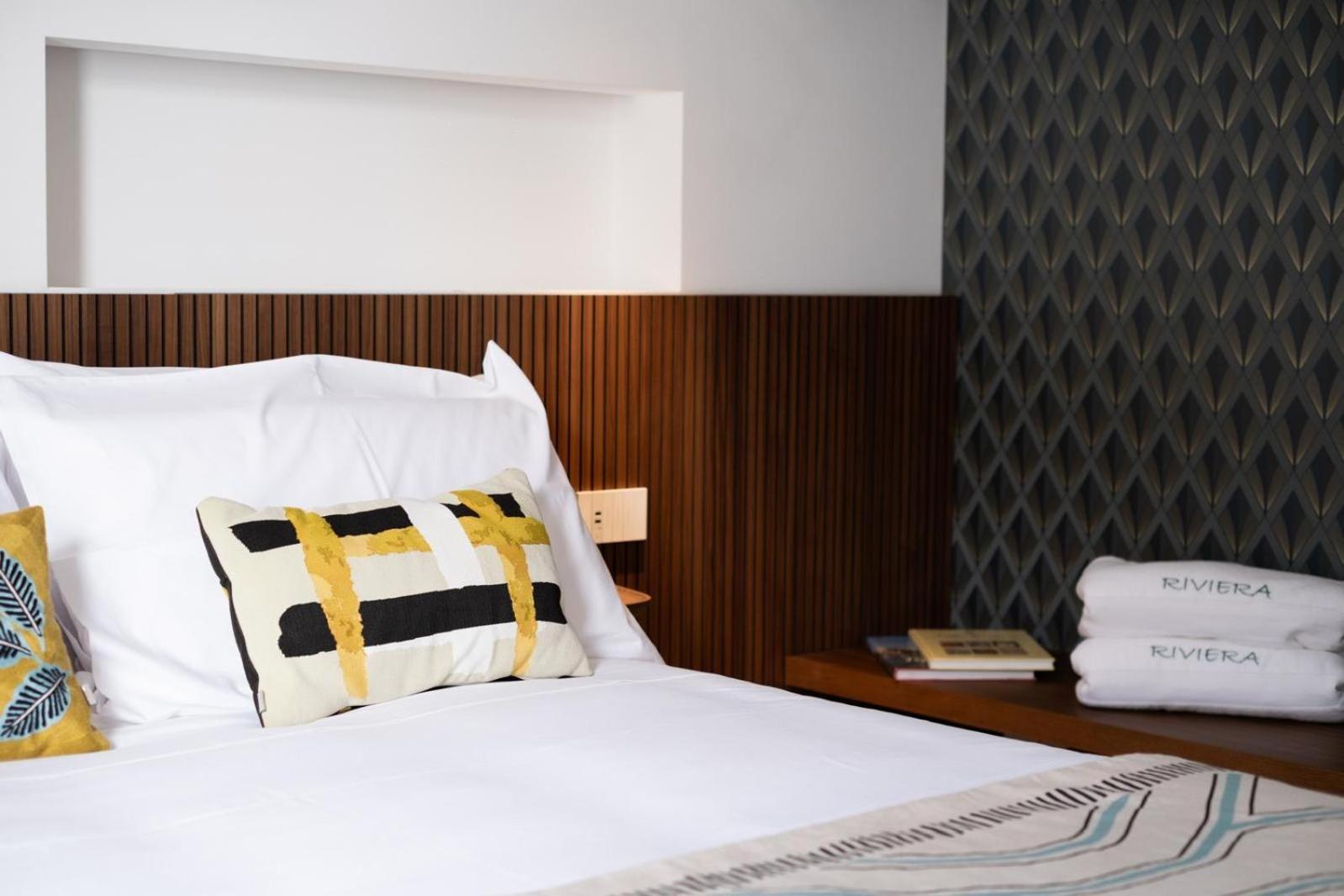 Riviera Apulian Rooms Bari Bagian luar foto